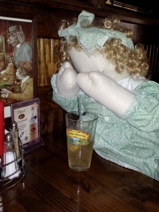 Penelope Anne tries a Long Island at CS3
