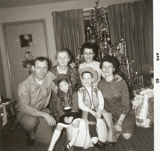 Uncle Bill, Grandma Mary, Aunt Maria, Cousins Susie and Scott; Alice